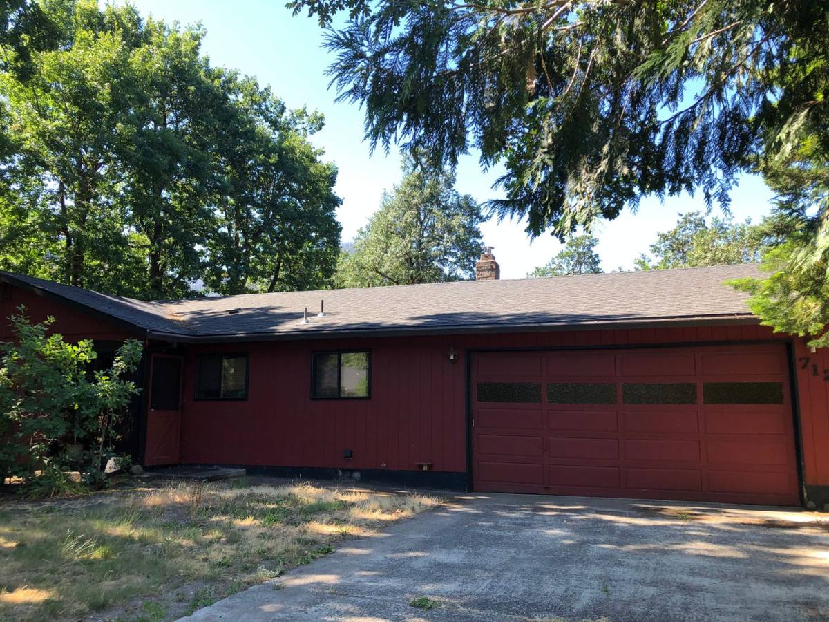 House for rent at 712 Chinook Ave, North Bonneville, WA 98639