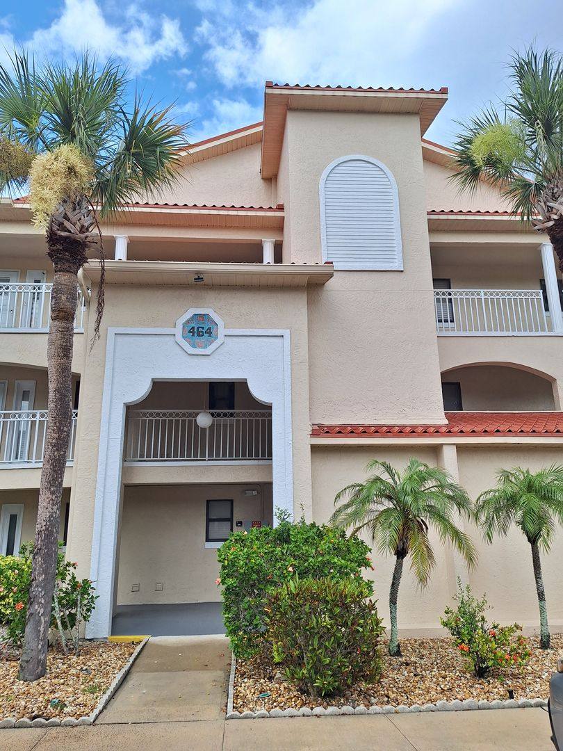 Condo for rent at 464 Bouchelle Dr, New Smyrna Beach, FL 32169