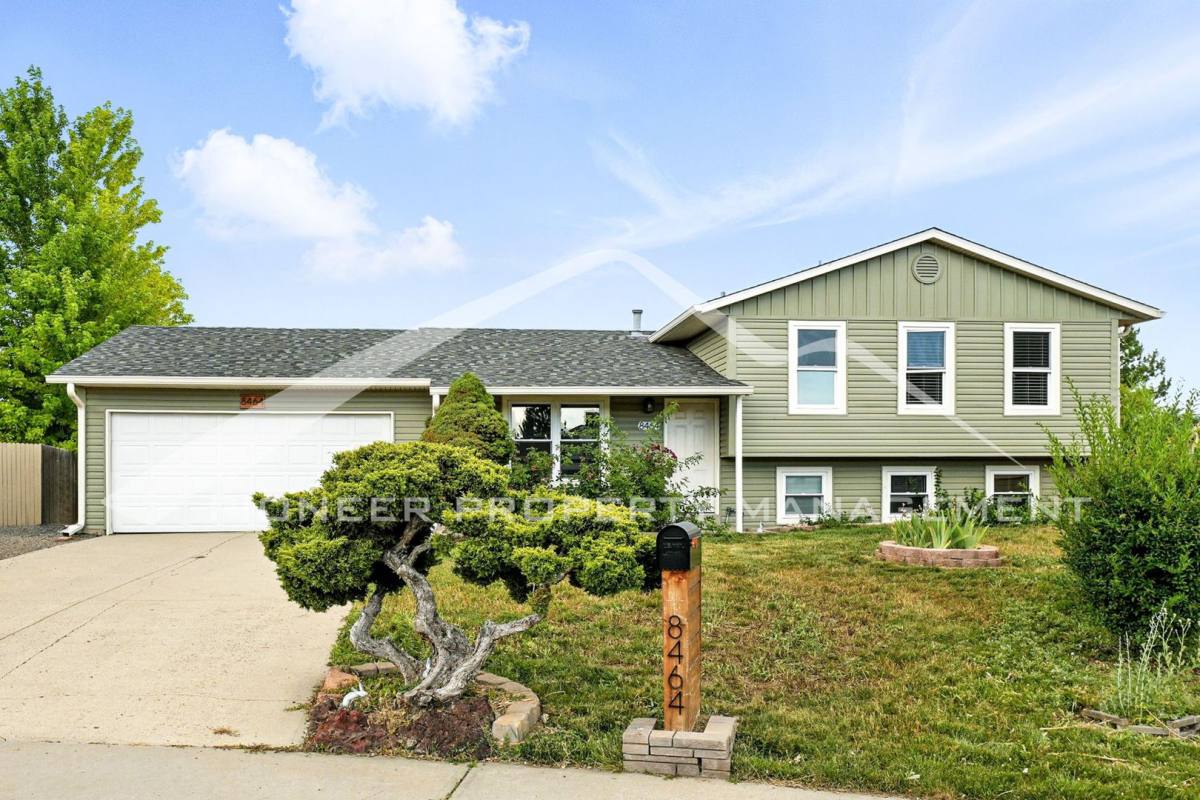 House for rent at 8464 W 74th Place, Arvada, CO 80005