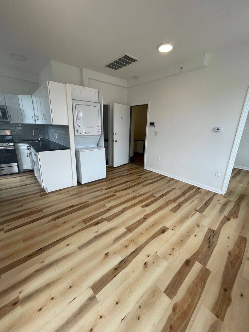 Apartment for rent at 193 Broadway, Newburgh, NY 12550