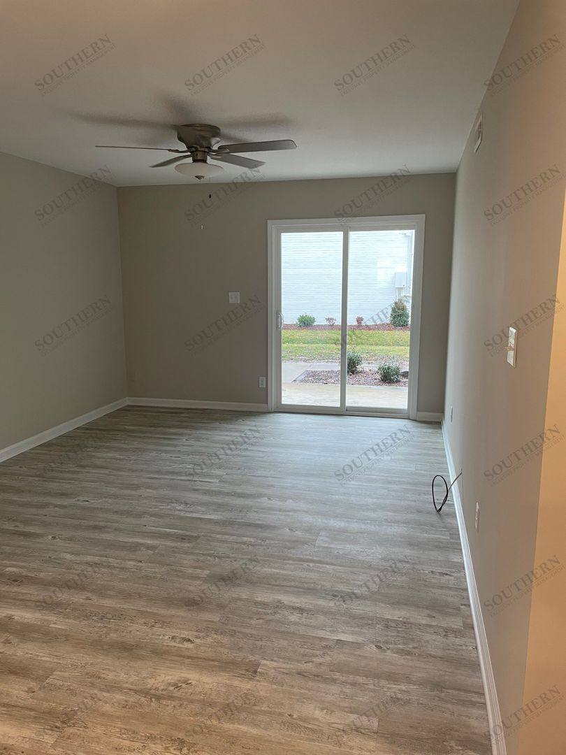 Apartment for rent at 550 Winfield Dr, Bowling Green, KY 42103