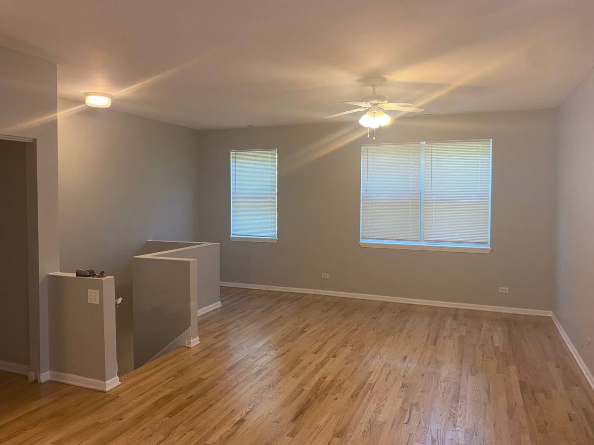 Apartment for rent at 7012 S Dorchester Ave, Chicago, IL 60637