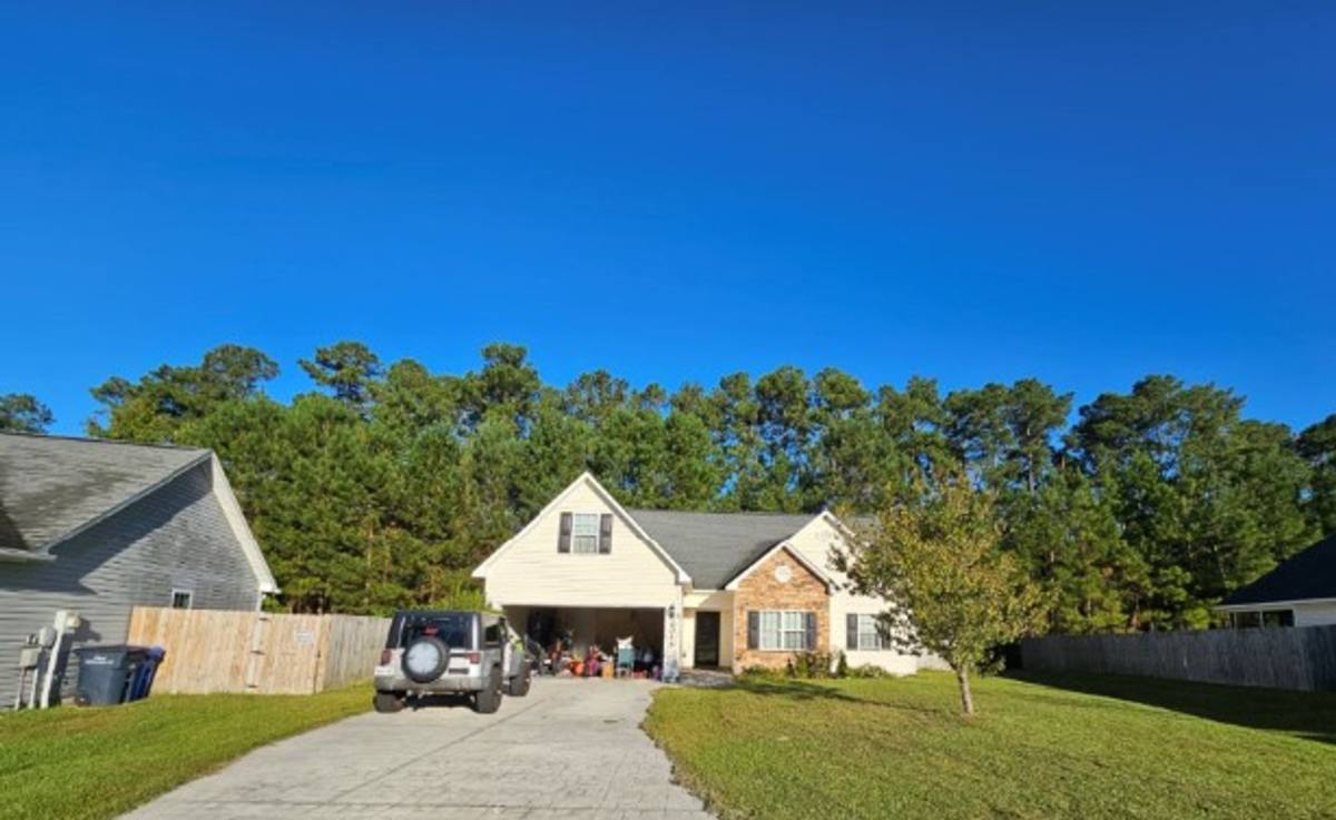 House for rent at 2013 Wt Whitehead Dr, Jacksonville, NC 28546