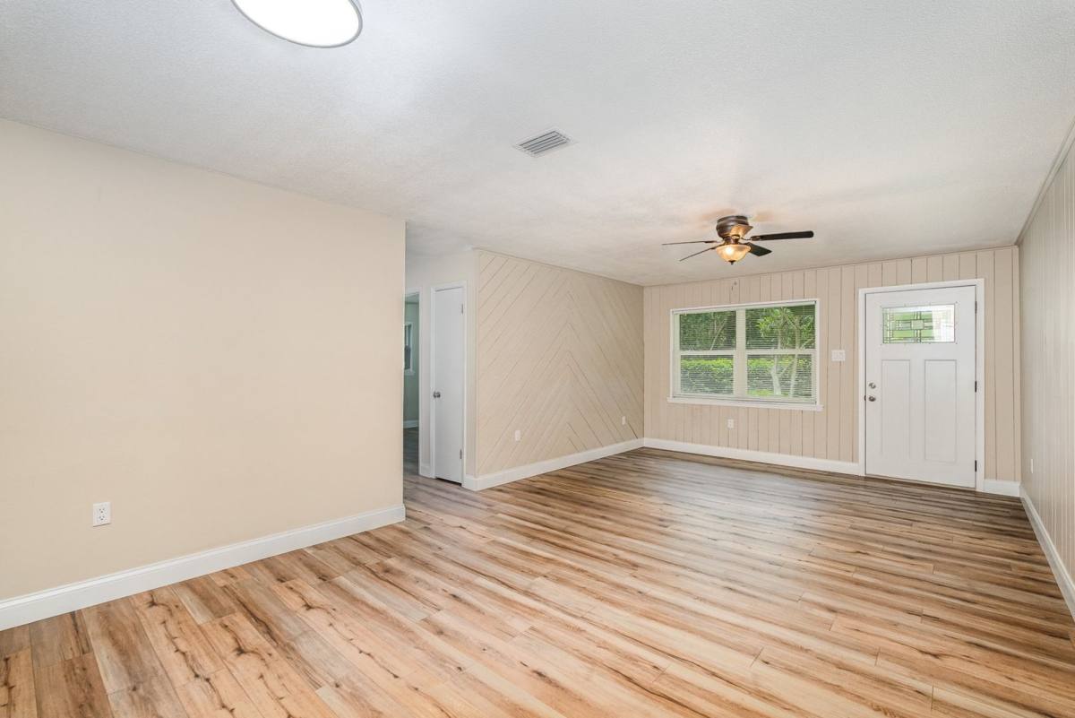 House for rent at 1895 Sugar Lane, Mims, FL 32754