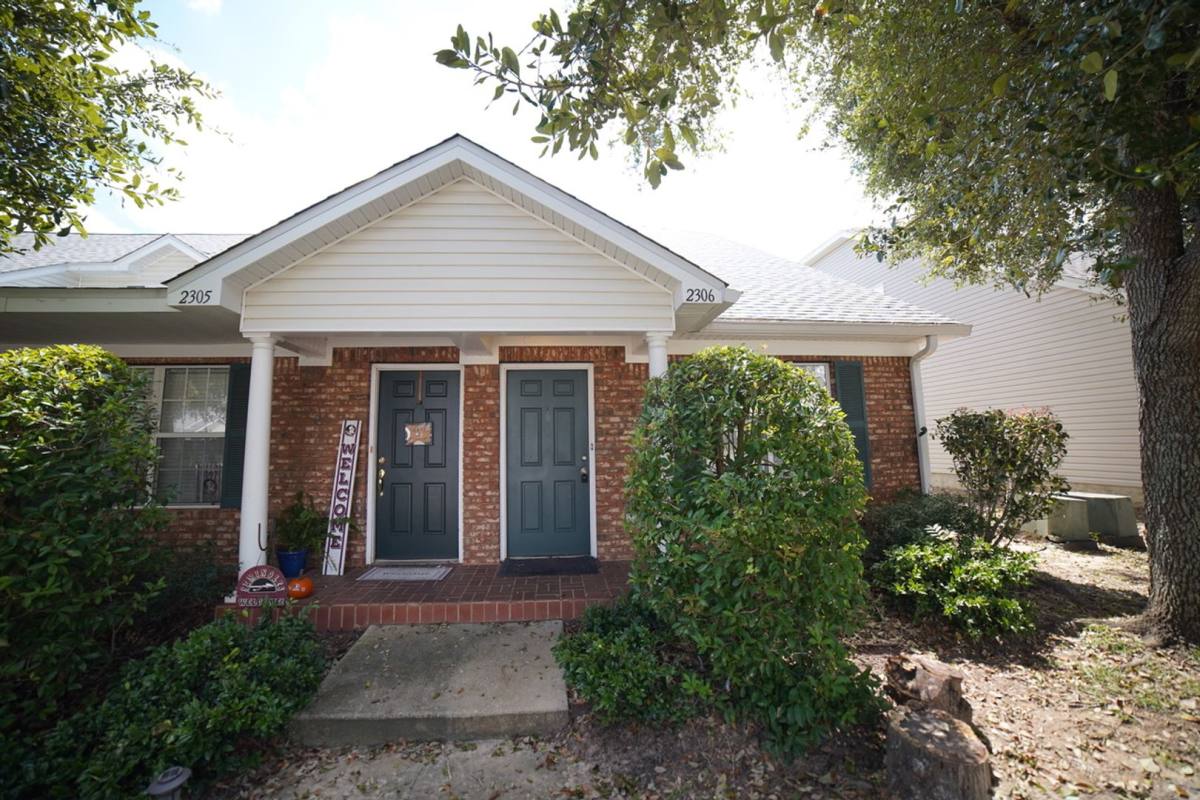 Condo for rent at 2738 W Tharpe St, Tallahassee, FL 32303