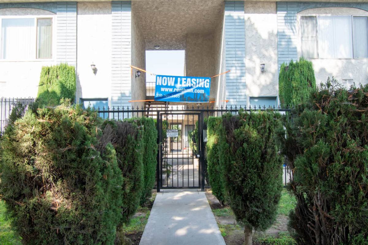 Apartment for rent at 1213 Venice Blvd, Venice, CA 90291