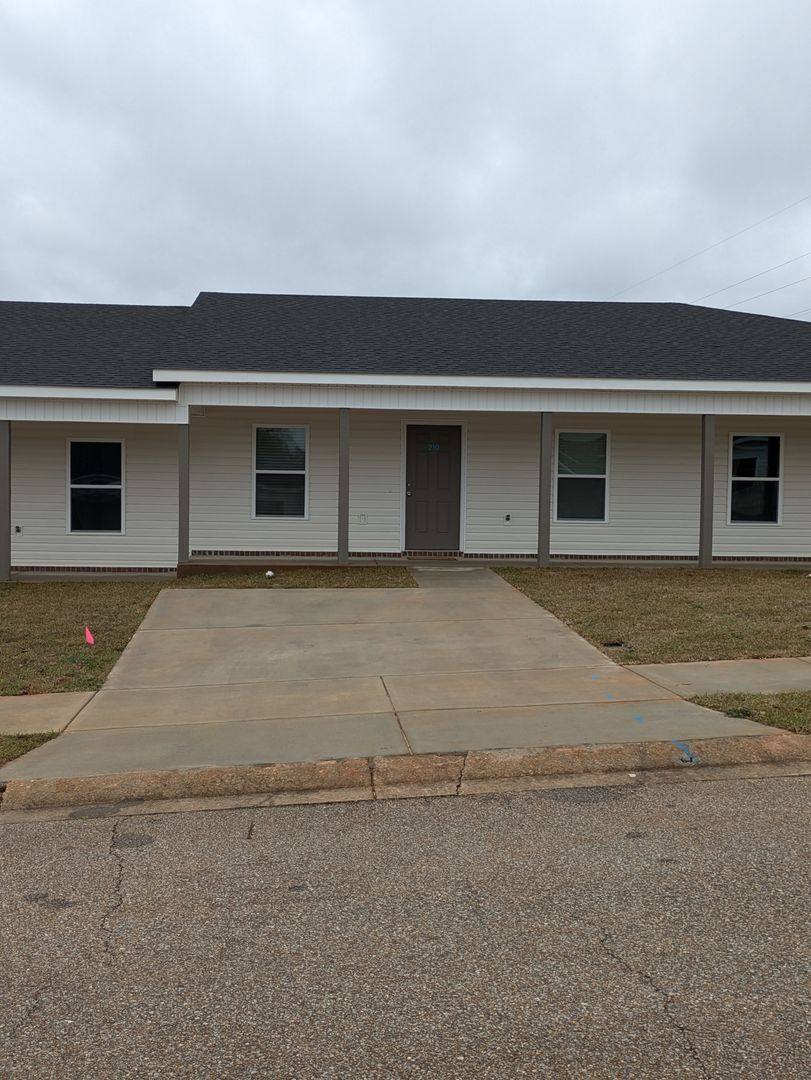 Apartment for rent at 210 Charleston Dr, Enterprise, AL 36330
