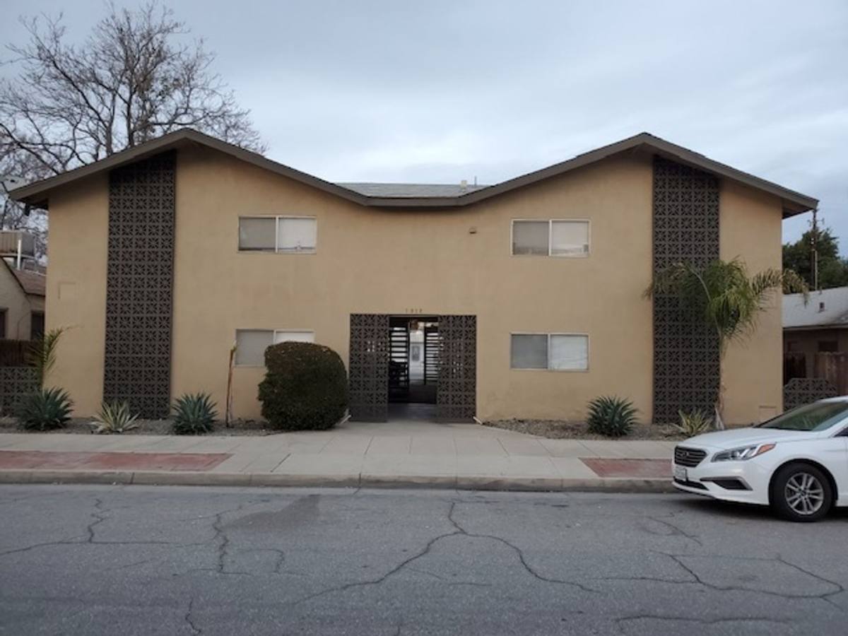 Apartment for rent at 1918 16th St, Bakersfield, CA 93301