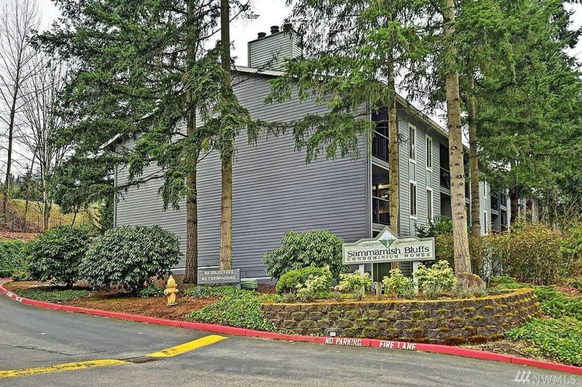 Condo for rent at 4737 W Lake Sammamish Parkway SE #A212, Issaquah, WA 98027