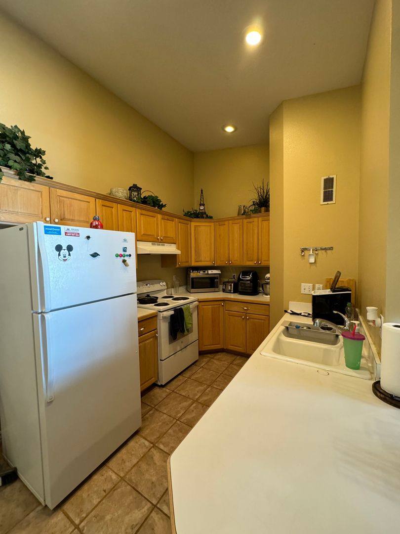 Condo for rent at 1541 Riverside Ave, Provo, UT 84604