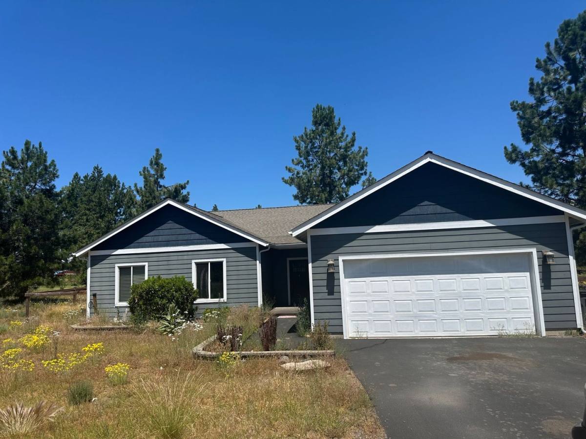 House for rent at 34659 Castle Dr, Chiloquin, OR 97624