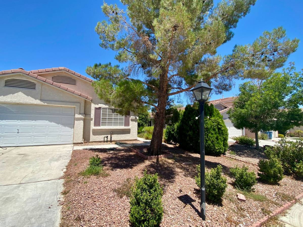 House for rent at 8908 Spinning Wheel Ave, Las Vegas, NV 89143