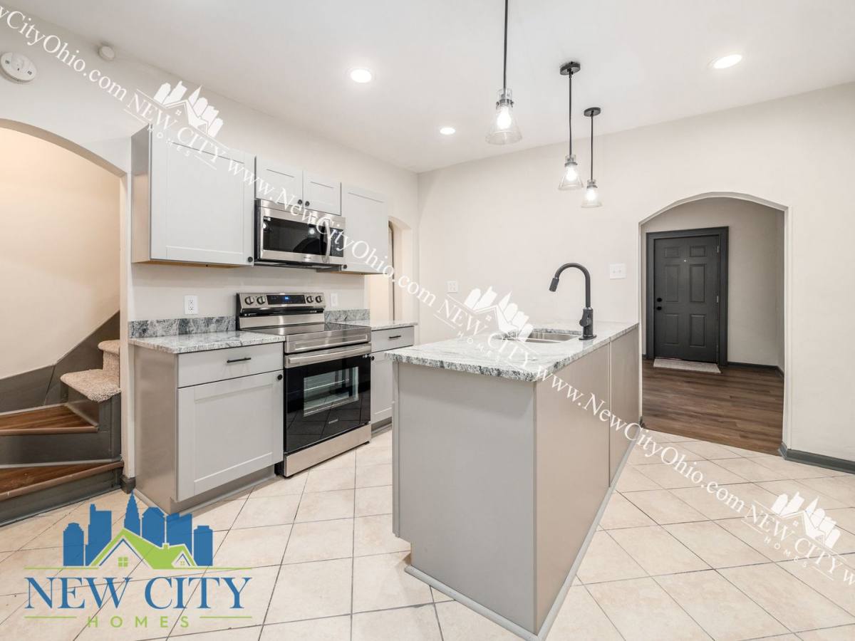 Apartment for rent at 1020-1026 Cable Ave, Columbus, OH 43222