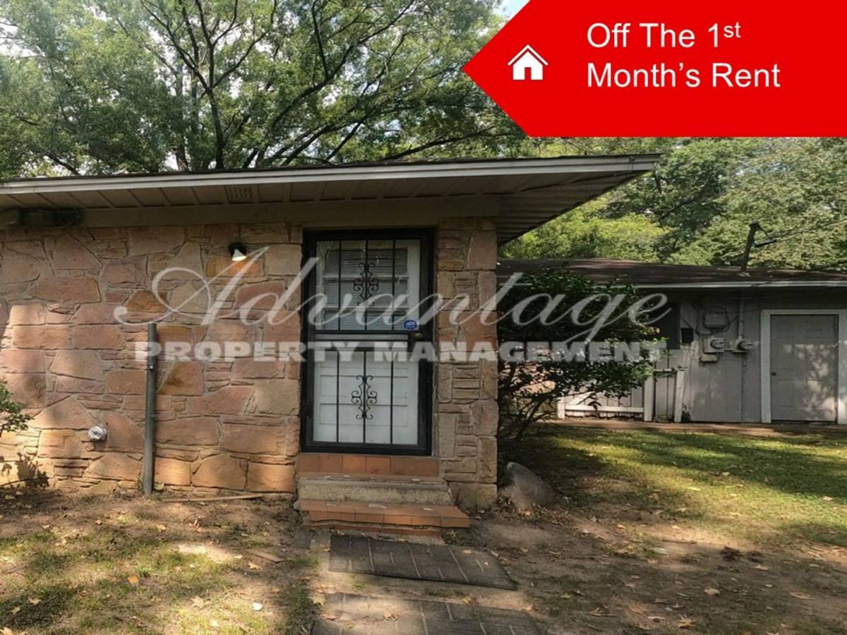 Apartment for rent at 3205 E Shirley Circle, Memphis, TN 38127