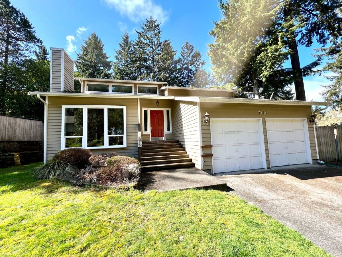 House for rent at 7010 Cameo Dr SW, Lakewood, WA 98498