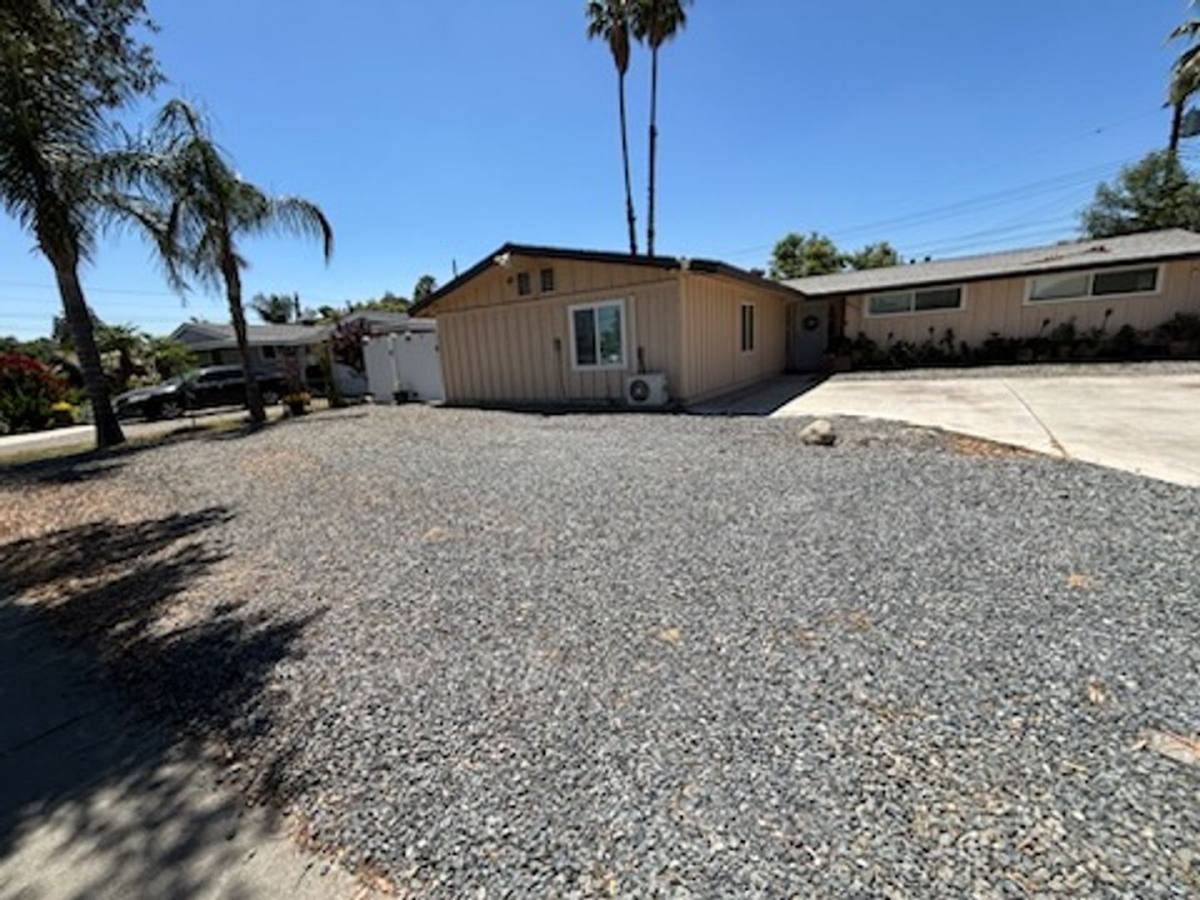 Apartment for rent at 5650 Ensenada Way, Riverside, CA 92504
