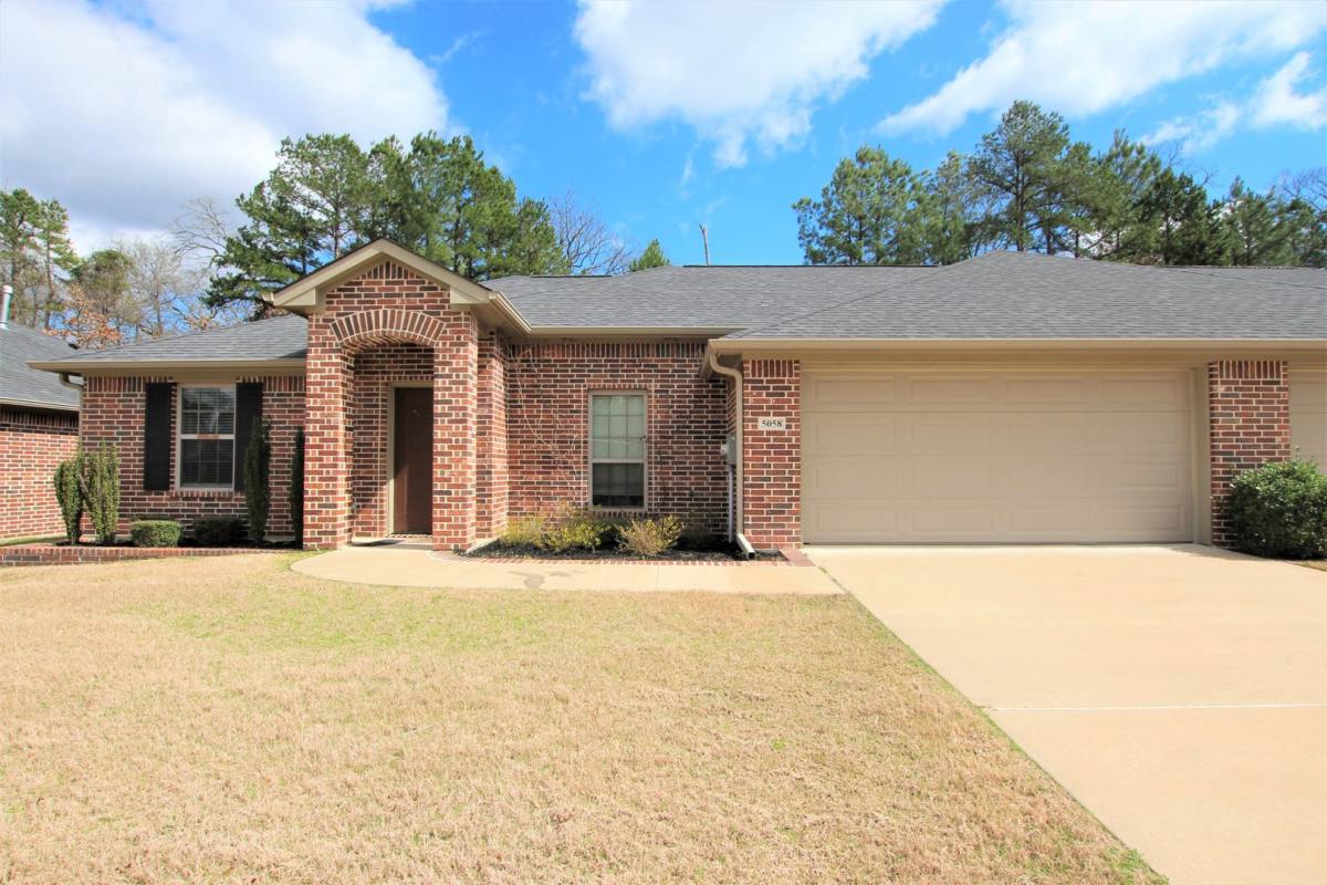 Townhouse for rent at 5058 Shiloh Ridge Dr, Tyler, TX 75703