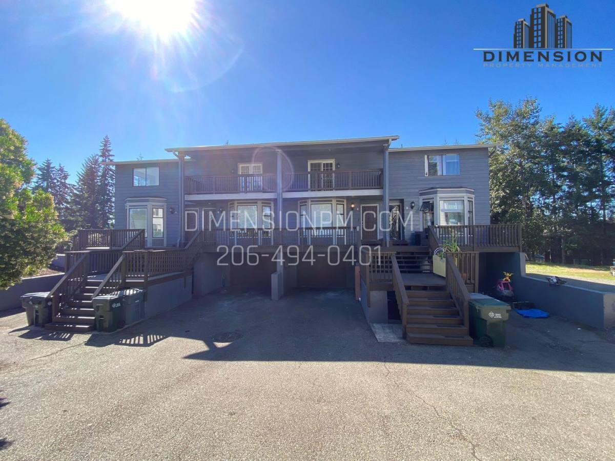 Townhouse for rent at 12214 105th Ave Court E, Puyallup, WA 98374
