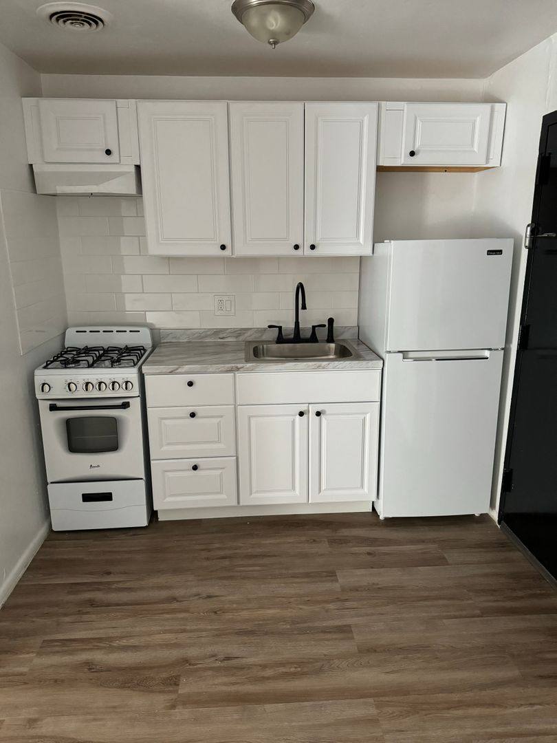 Apartment for rent at 336-342 Stuyvesant Ave, Irvington, NJ 07111