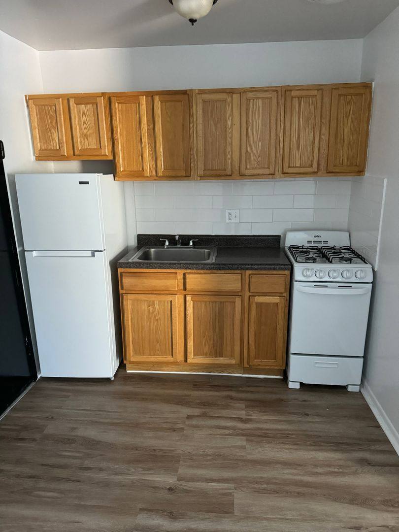 Apartment for rent at 336-342 Stuyvesant Ave, Irvington, NJ 07111