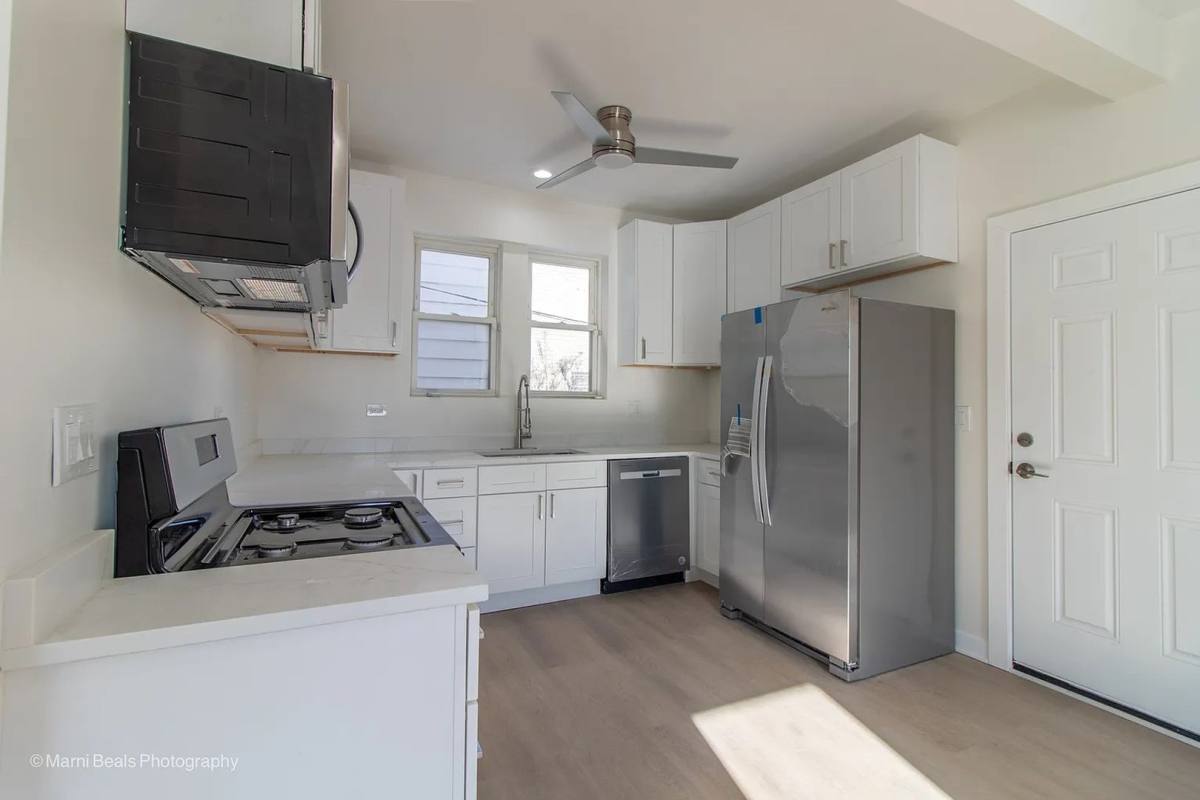 House for rent at 7341 S Maryland Ave, Chicago, IL 60619