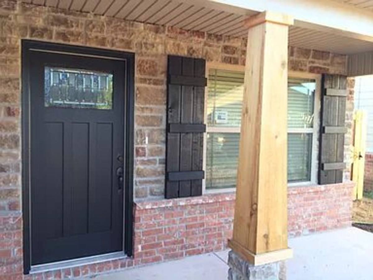 House for rent at 218 Granada St, Fayetteville, AR 72703