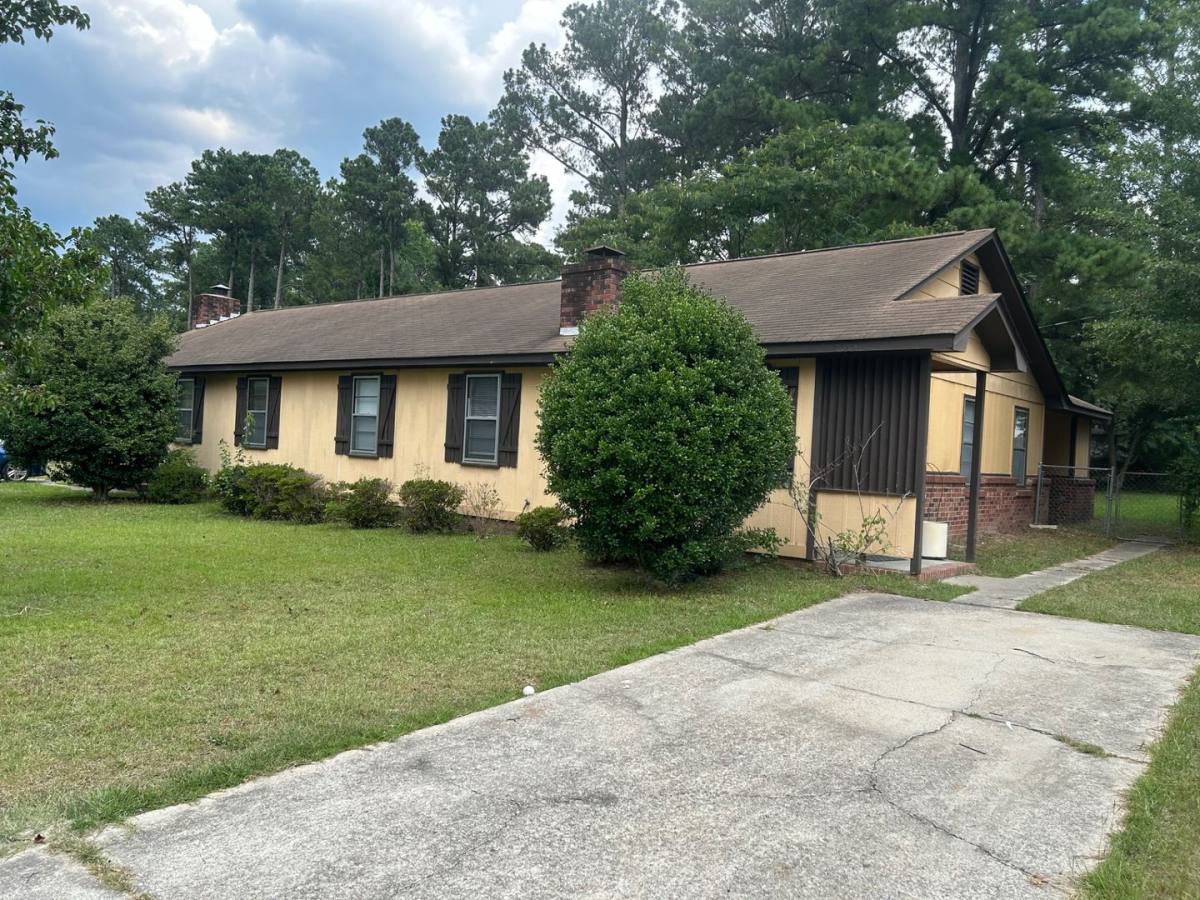Townhouse for rent at 7513 Mountainbrook Dr, Columbia, SC 29209
