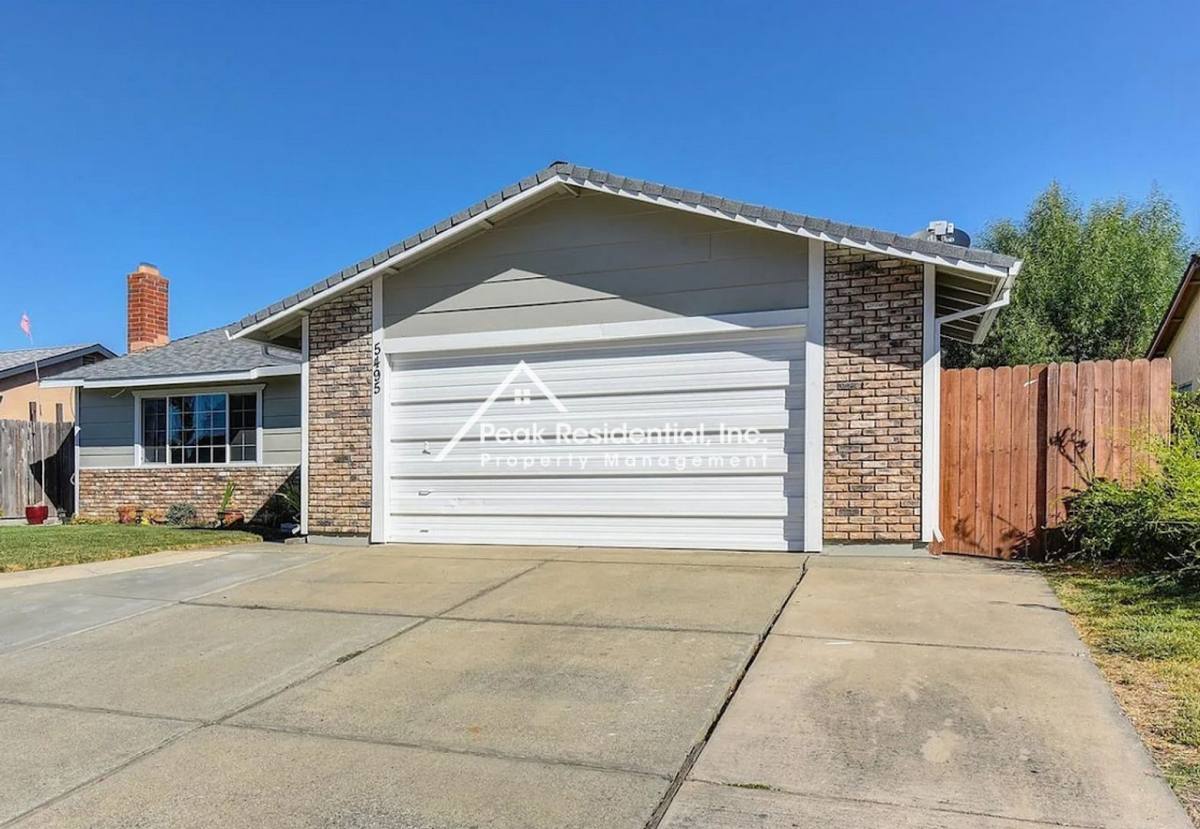 House for rent at 5495 Kevinberg Dr, Sacramento, CA 95823