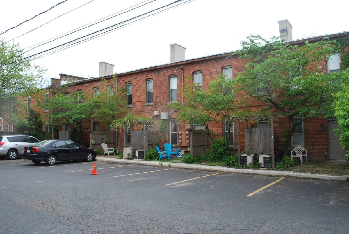 Apartment for rent at 664 Kerr St, Columbus, OH 43215