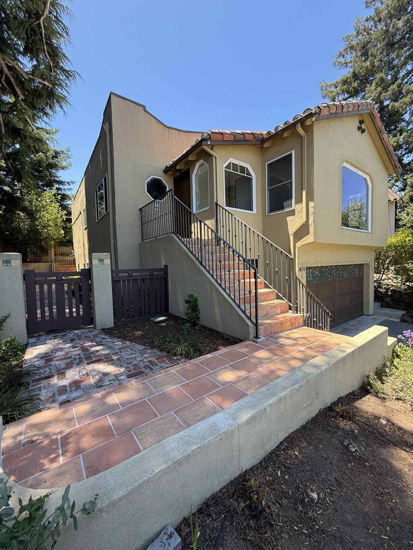 House for rent at 401 Quartz St, Redwood City, CA 94062