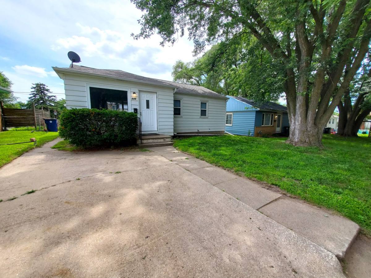 House for rent at 226 Madison St, Waterloo, IA 50703