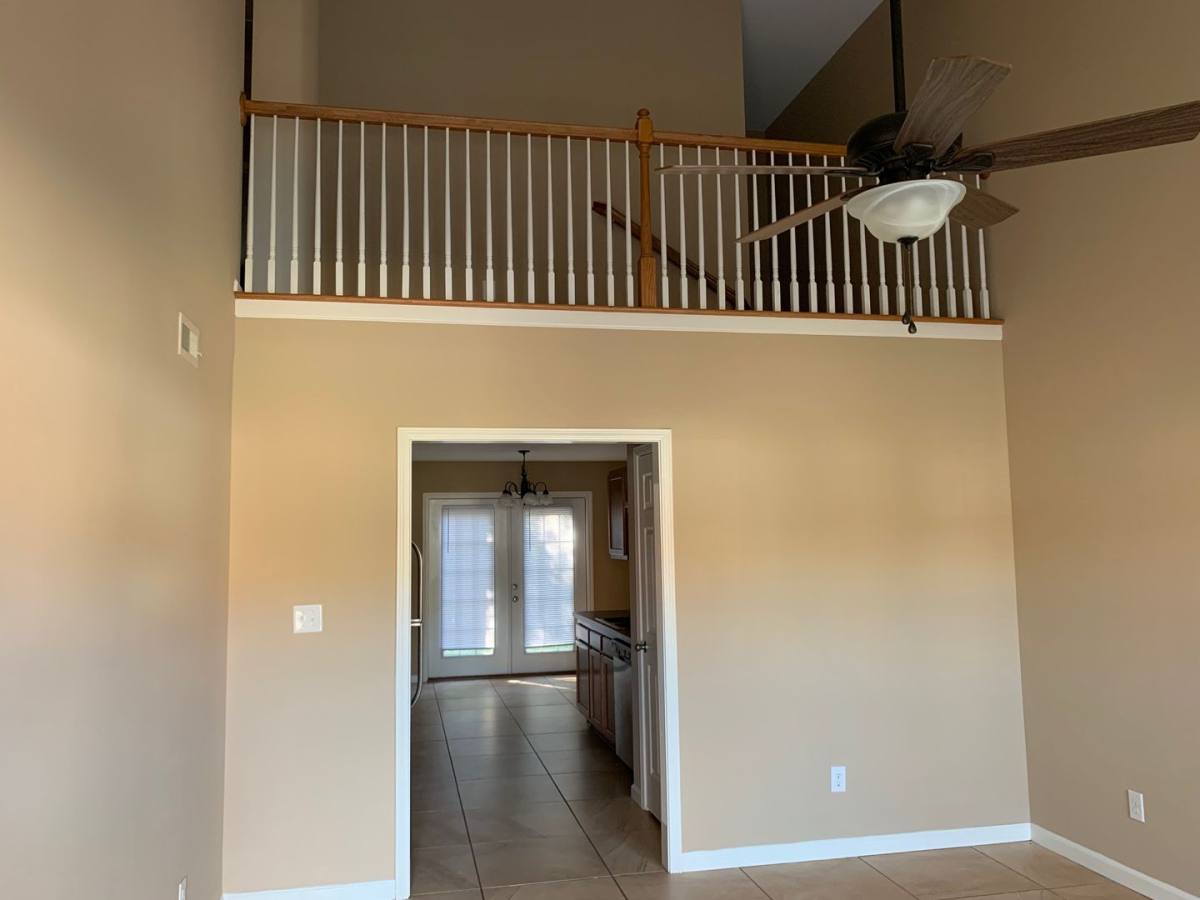 Townhouse for rent at 107 Nancy Dr, Shepherdsville, KY 40165