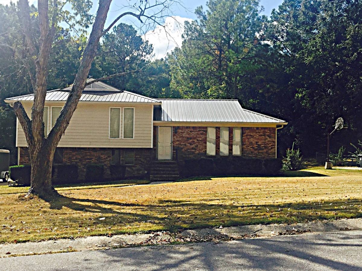 House for rent at 985 Ryecroft Rd, Pelham, AL 35124