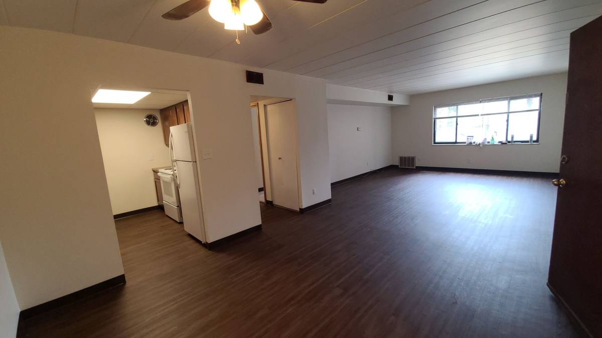 Apartment for rent at 101 Governors Lane, Carnegie, PA 15106