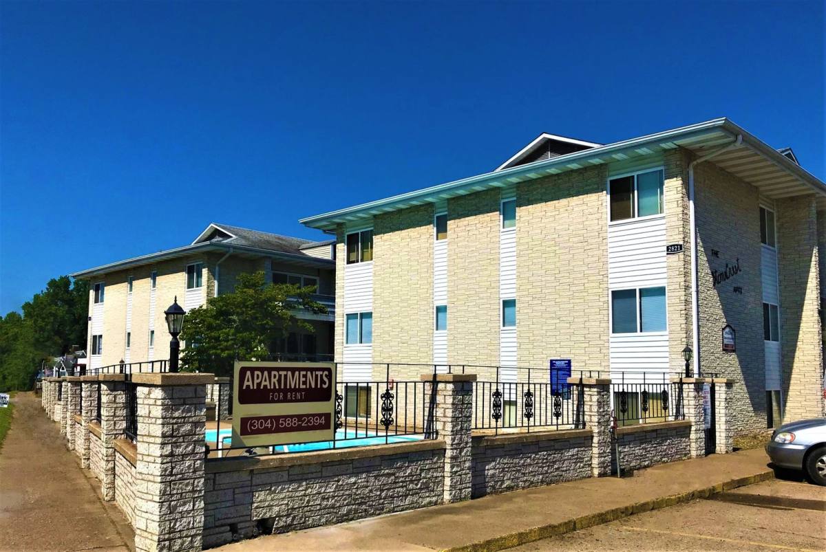 Apartment for rent at 2801 Emerson Ave, Parkersburg, WV 26104