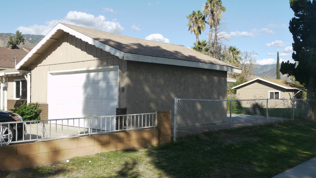 House for rent at 4135 N E St, San Bernardino, CA 92407
