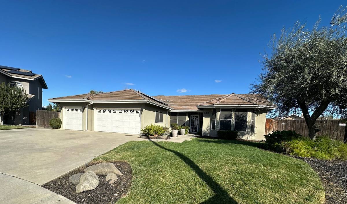 House for rent at 540 W Birch Court, Hanford, CA 93230
