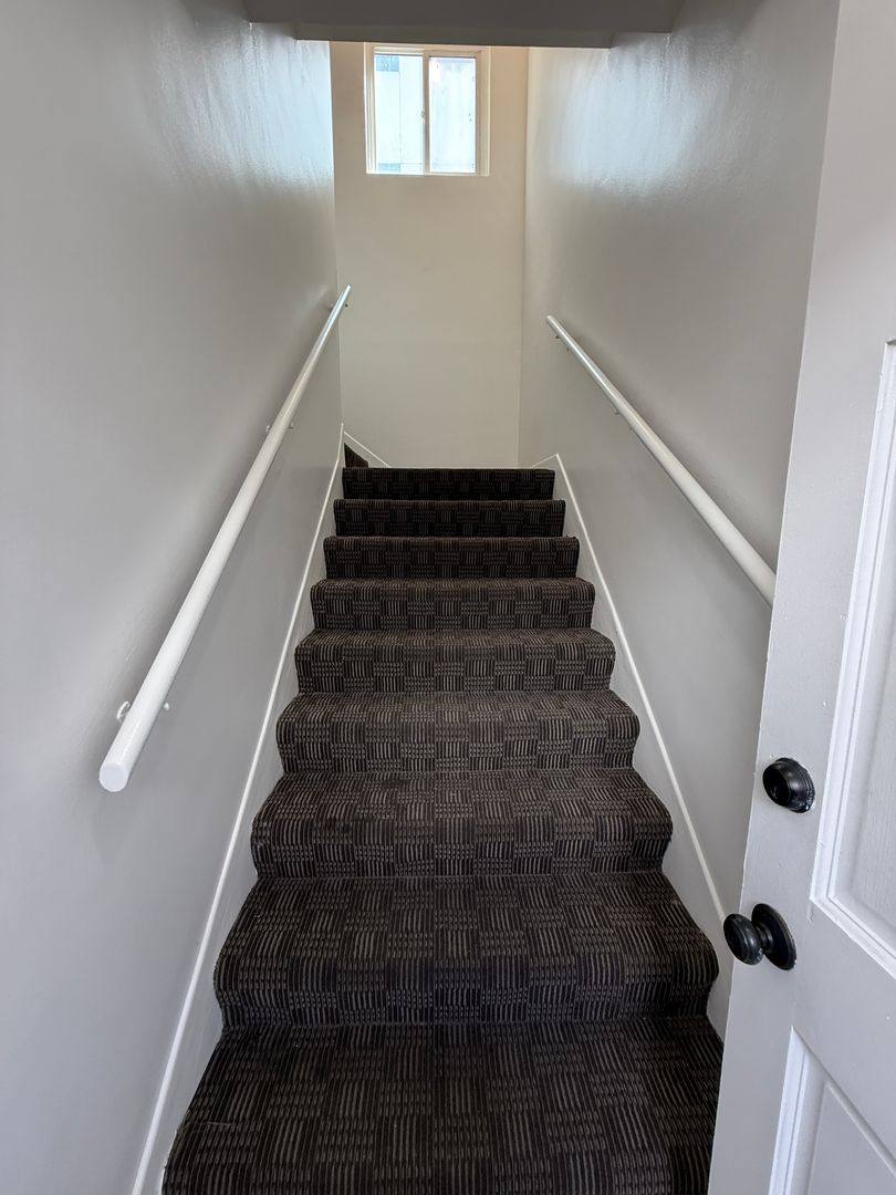 Apartment for rent at 11761 Culver Blvd, Los Angeles, CA 90066