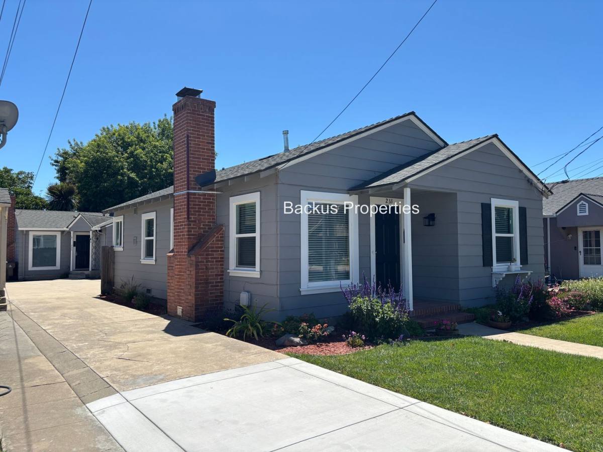 House for rent at 233 Geil St, Salinas, CA 93901