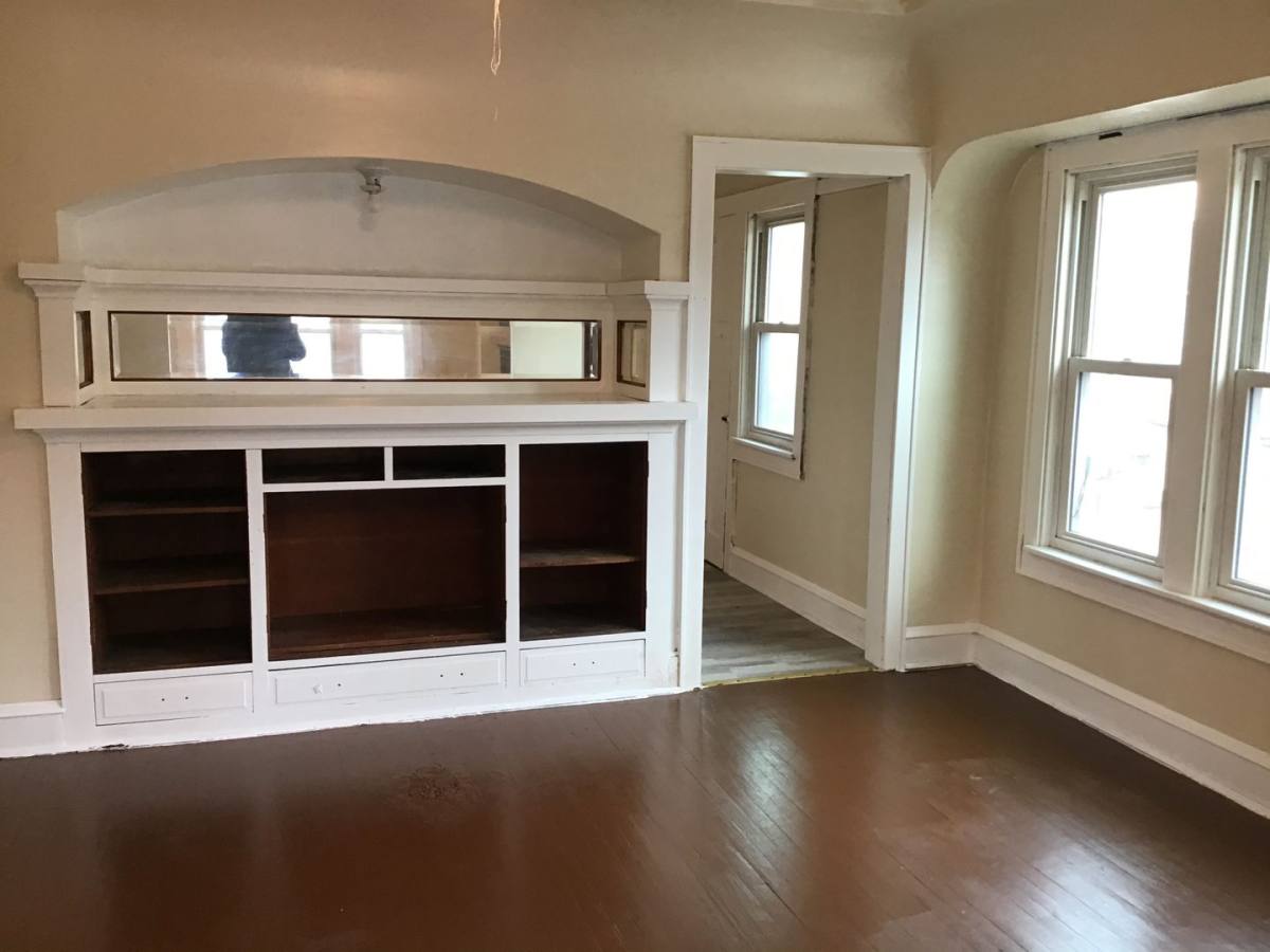 Apartment for rent at 2977-2979 N 6th St, Milwaukee, WI 53212