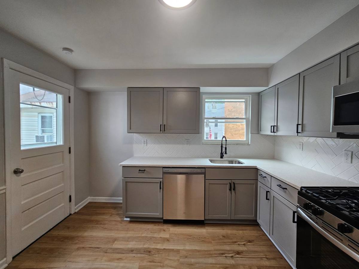 Apartment for rent at 225 10th St, Pittsburgh, PA 15215