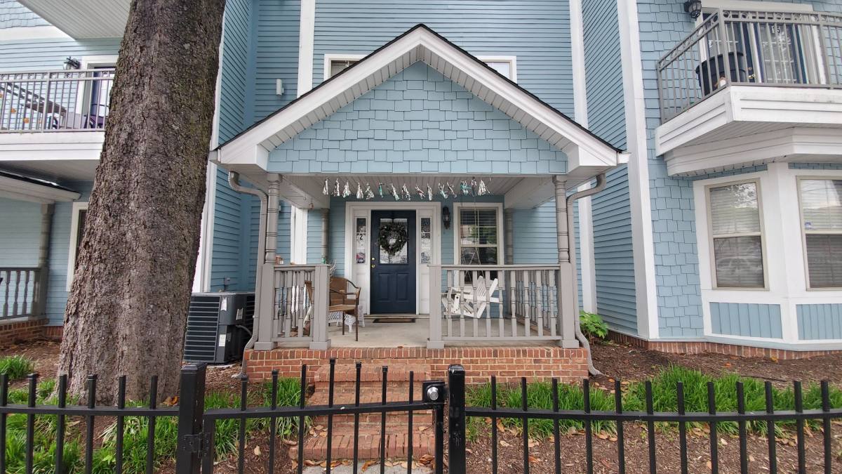 Condo for rent at 1610 Queen Anne Way, Knoxville, TN 37916