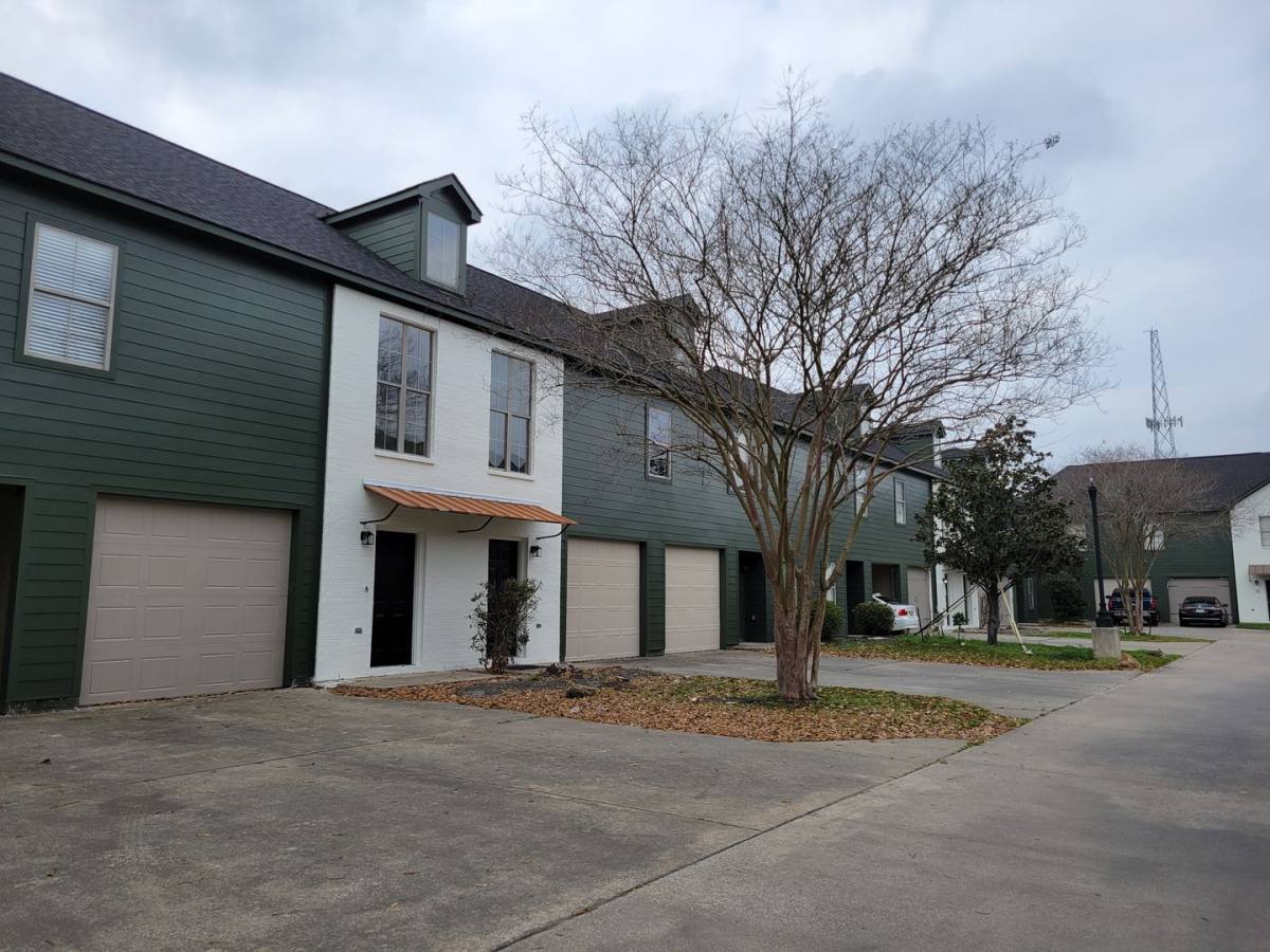 Apartment for rent at 114 W Lagrange, Lake Charles, LA 70605