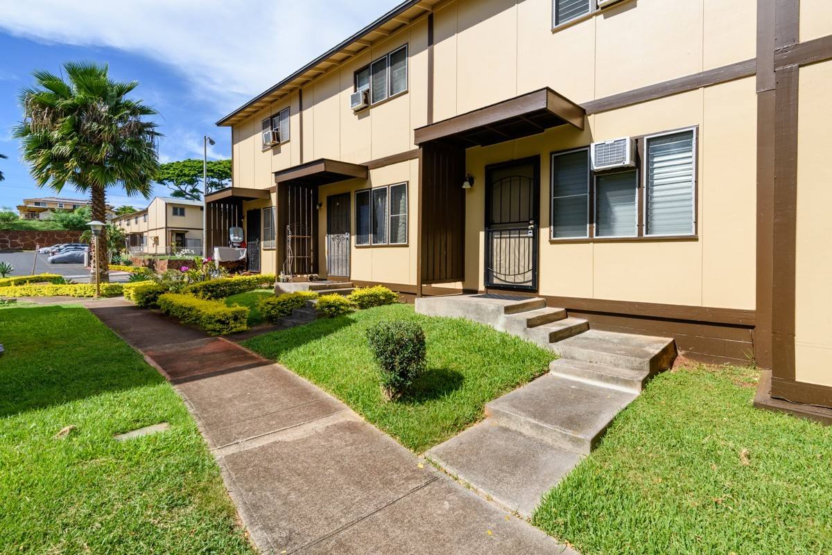 House for rent at 98-1275 Hoohiki Place, Pearl City, HI 96782