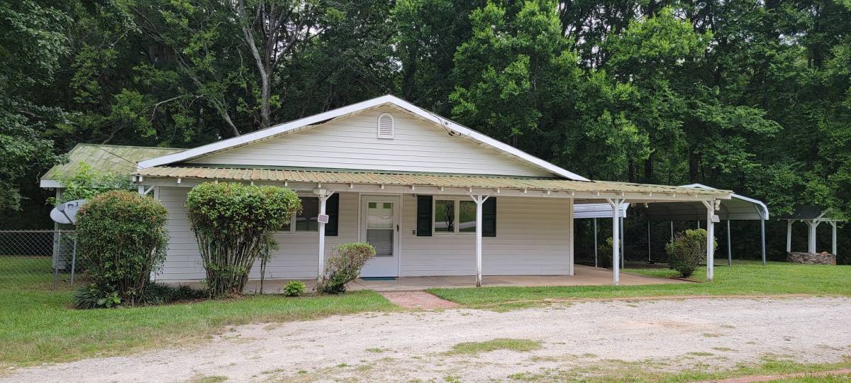 House for rent at 5228 Central Church Rd, Douglasville, GA 30135
