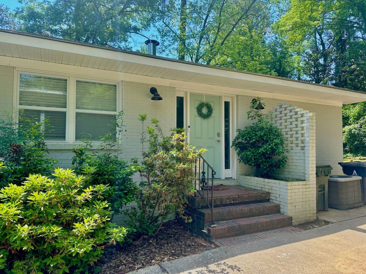 House for rent at 560 Sherwood Dr, Auburn, AL 36830
