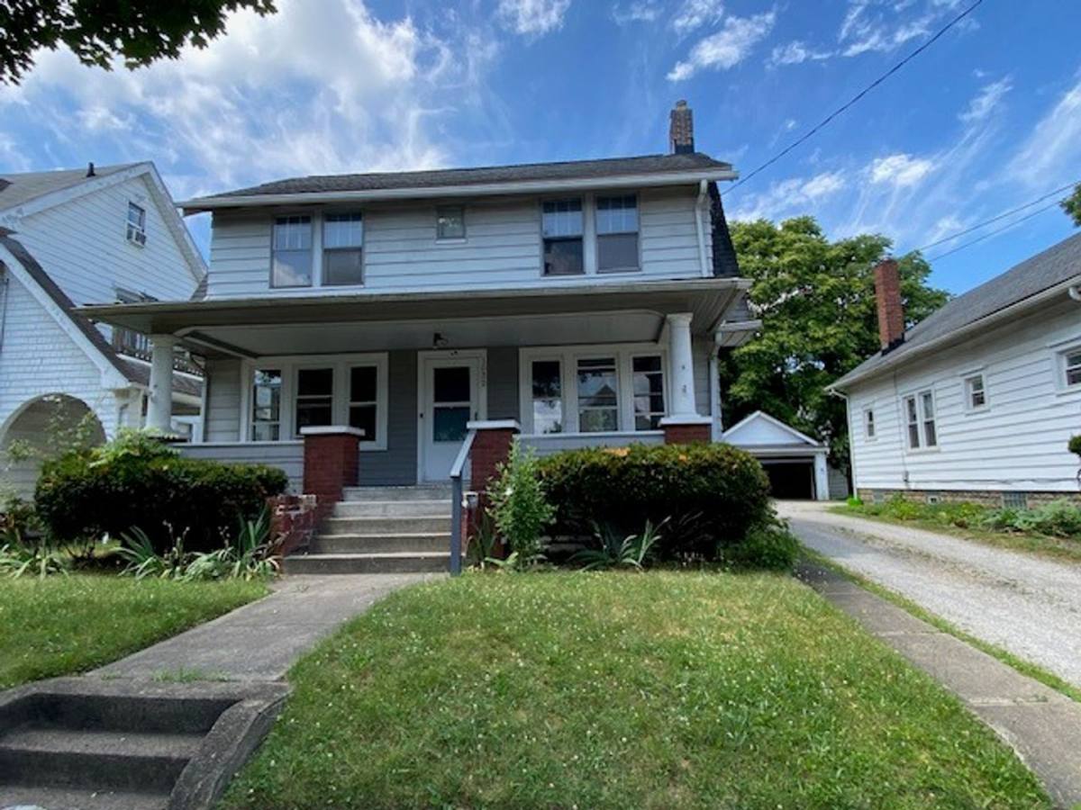 House for rent at 1032 Berwin St, Akron, OH 44310