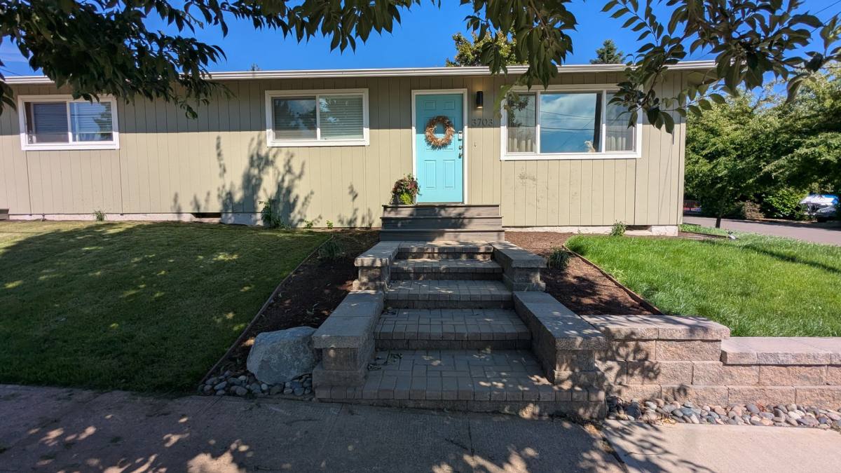 Apartment for rent at 3703 Kauffman Ave, Vancouver, WA 98660