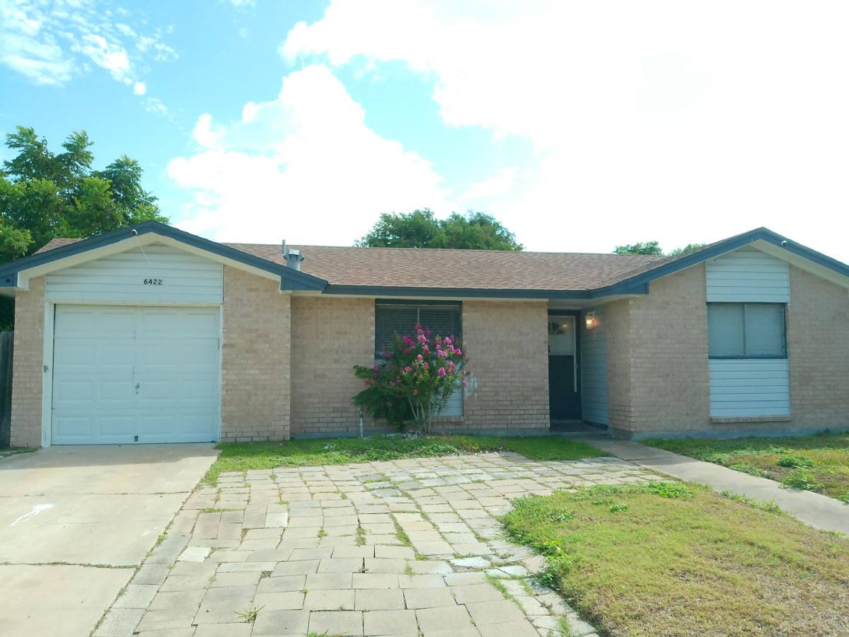 House for rent at 6422 Beechwood Dr, Corpus Christi, TX 78412