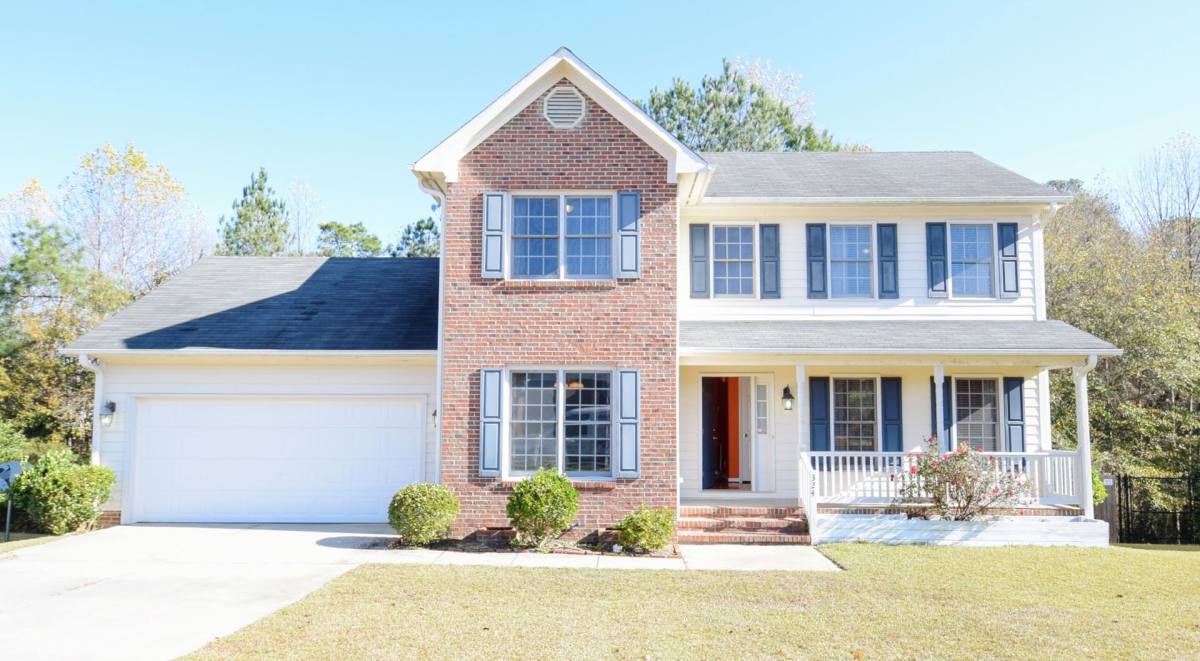House for rent at 324 Roundtree Dr, Fayetteville, NC 28303